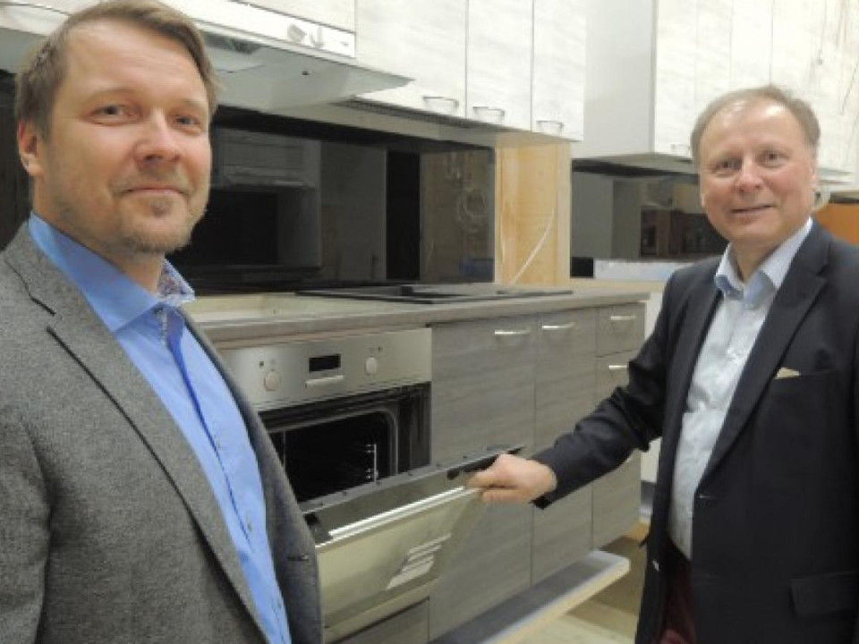 Asennevastarinta puurakentamista kohtaan murtumassa