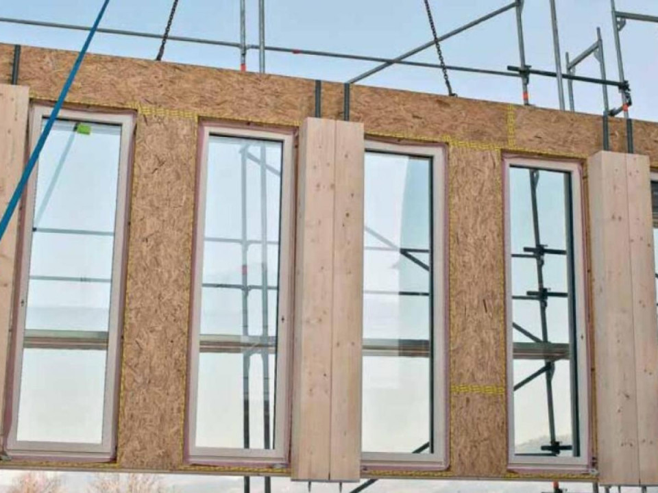 Ammattilaisia teollisuuden tarpeisiin