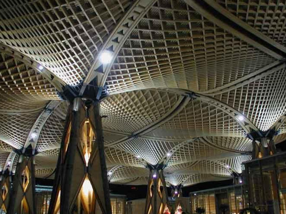 Neljä vuosikymmentä puurakentamisen kehitystyötä